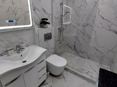 квартира за адресою Щаслива вул., 65