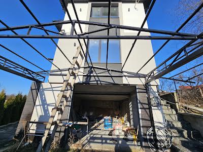 будинок за адресою Центральна