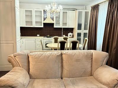 квартира за адресою Тролейбусна вул., 24