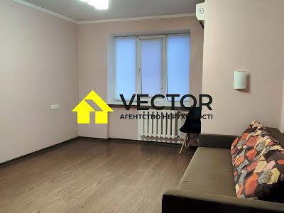 квартира за адресою Олександра Бідного вул., 2
