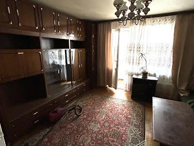 квартира за адресою Депутатська вул., 6