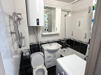 квартира за адресою Оболонський просп., 15-Б