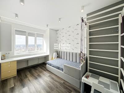 квартира за адресою Сухумська вул., 11