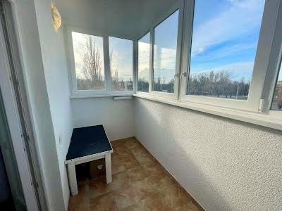 квартира за адресою Академіка Заболотного вул., 15в