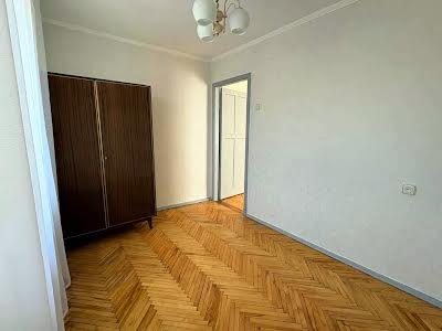 квартира за адресою Почайнинська вул., 62