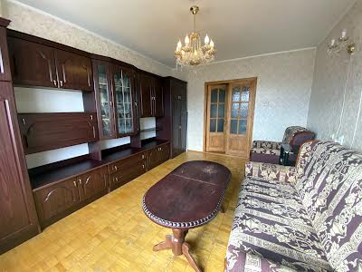 квартира за адресою Бережанська вул., 18