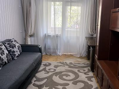 квартира за адресою Леся Курбаса просп., 15