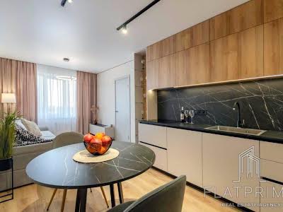 квартира за адресою Озерна вул., 27а