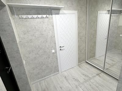квартира за адресою Дніпровська набережна вул., 18-Б