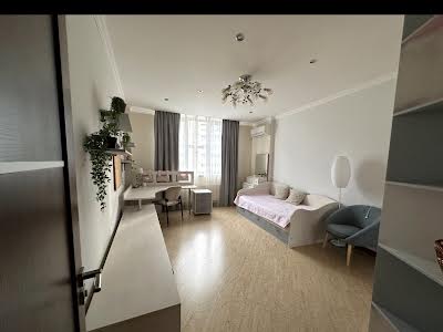 квартира за адресою Федора Ернста вул., 16-Б