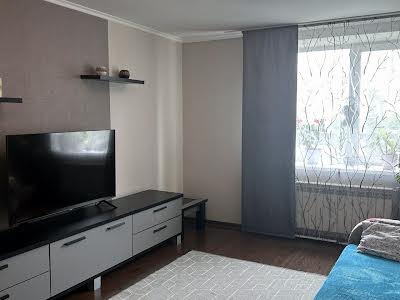 квартира за адресою Бориспільська вул., 6