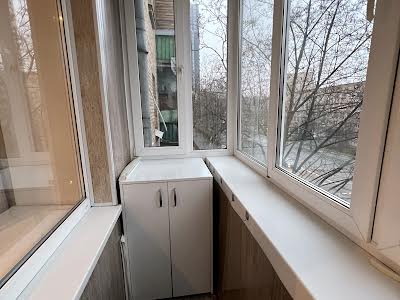 квартира за адресою Михайла Бойчука вул. (Кіквідзе), 37