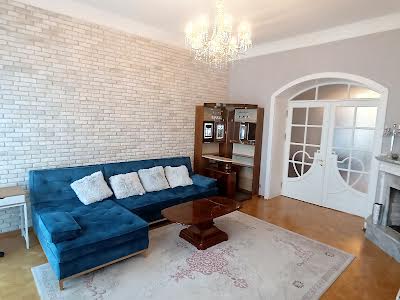 квартира за адресою Михайла Коцюбинського вул., 5