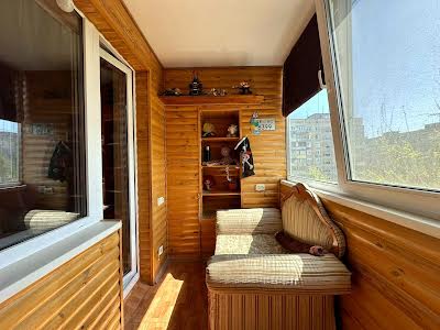 квартира за адресою Янтарна вул., 73