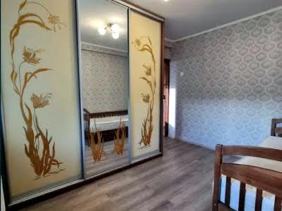 квартира за адресою Миколи Ушакова вул., 12
