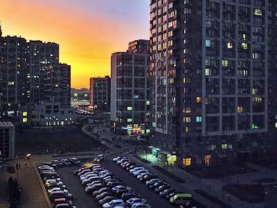 квартира за адресою Всеволода Змієнка вул., 34/21