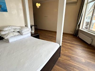 квартира за адресою Французький бульв., 22/2