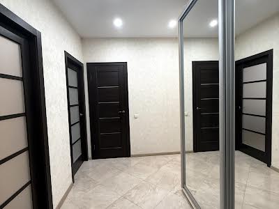 квартира за адресою Регенераторна вул., 4
