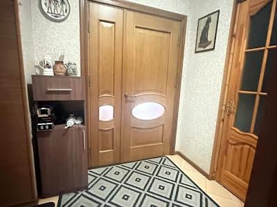 квартира за адресою Заводська вул., 56б