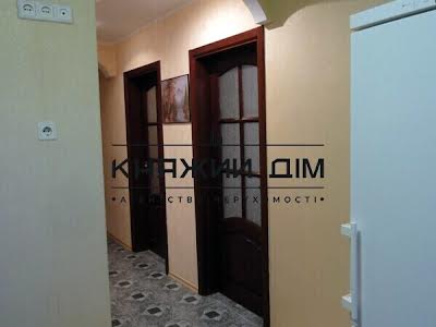 квартира за адресою Ревуцького вул., 44-Б