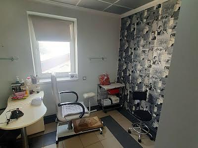 коммерческая по адресу Грушевського ул., 57