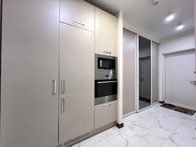 квартира за адресою Драгоманова вул., 2-Б
