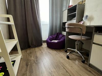 квартира по адресу Евгения Чикаленко ул., 43а