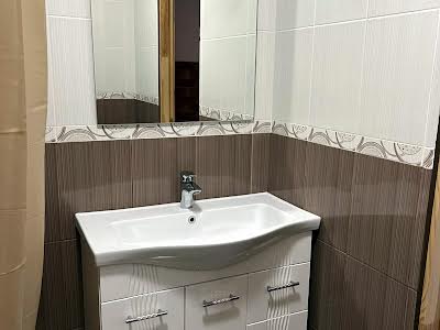 квартира за адресою Василя Стуса вул., 1