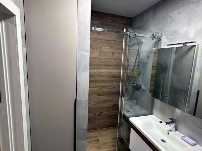 квартира по адресу Олександра Олеся ул., 5а