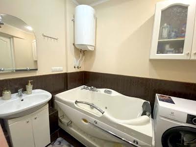 квартира за адресою Робоча вул., 152