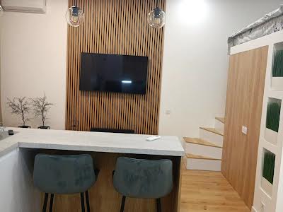 квартира за адресою Залізнична вул., 7