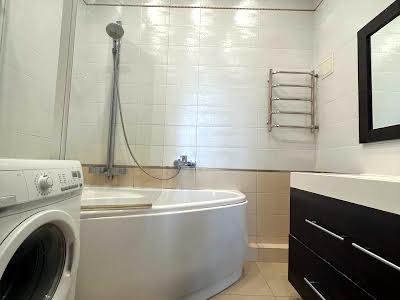 квартира за адресою Кудрявський узвіз, 3-Б