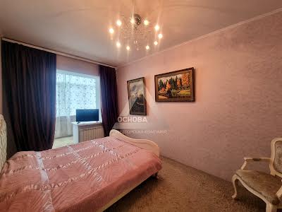 квартира за адресою Українська вул., 6А