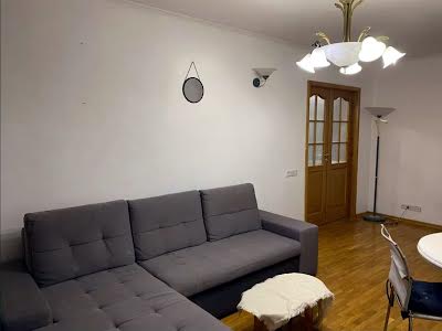 квартира за адресою Ованеса Туманяна вул., 8
