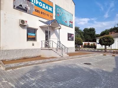 комерційна за адресою Тараса Шевченка вул., 75