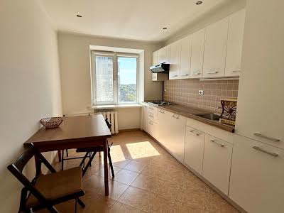 квартира за адресою Митницька вул., 23
