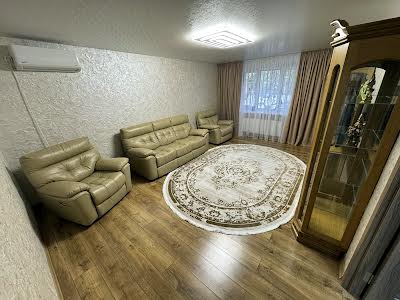 квартира за адресою В'ячеслава Чорновола вул., 2б
