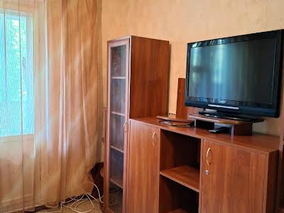 квартира за адресою Ревуцького вул., 11В