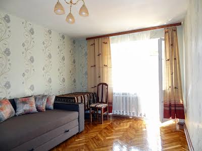 квартира по адресу Леси Украинки бульв., 14