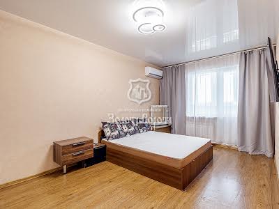 квартира за адресою Європейського Союзу просп. (Правди), 5-Б