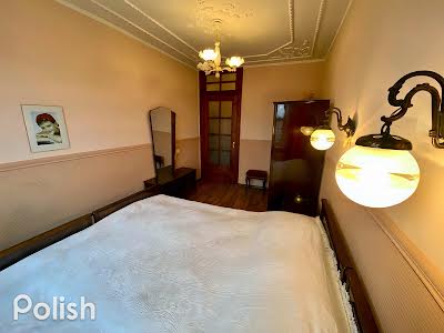 квартира за адресою Степана Тільги вул. (Революційна), 32