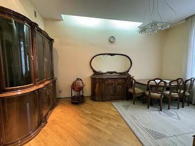 квартира по адресу Коновальца ул. (Энгельса), 27