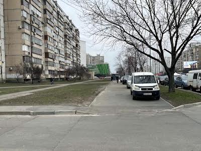 квартира за адресою Ревуцького вул., 24/4