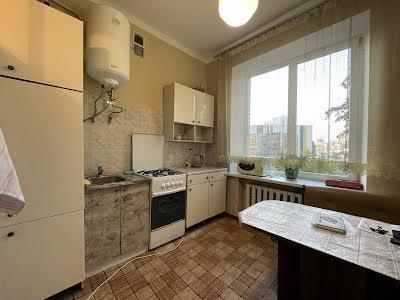 квартира за адресою Голосіївський просп. (40-річчя Жовтня), 46/1