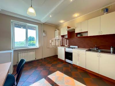 квартира за адресою Польова вул., 20Б