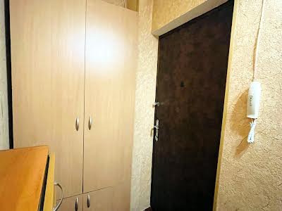 квартира за адресою Халаменюка вул., 10