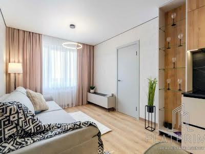 квартира за адресою Озерна, 27а
