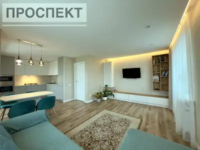 квартира за адресою Михайла Лушпи просп., 2/2