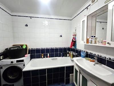 квартира за адресою Драгоманова вул., 44-А