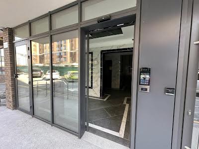 квартира за адресою Свободи вул., 1-C